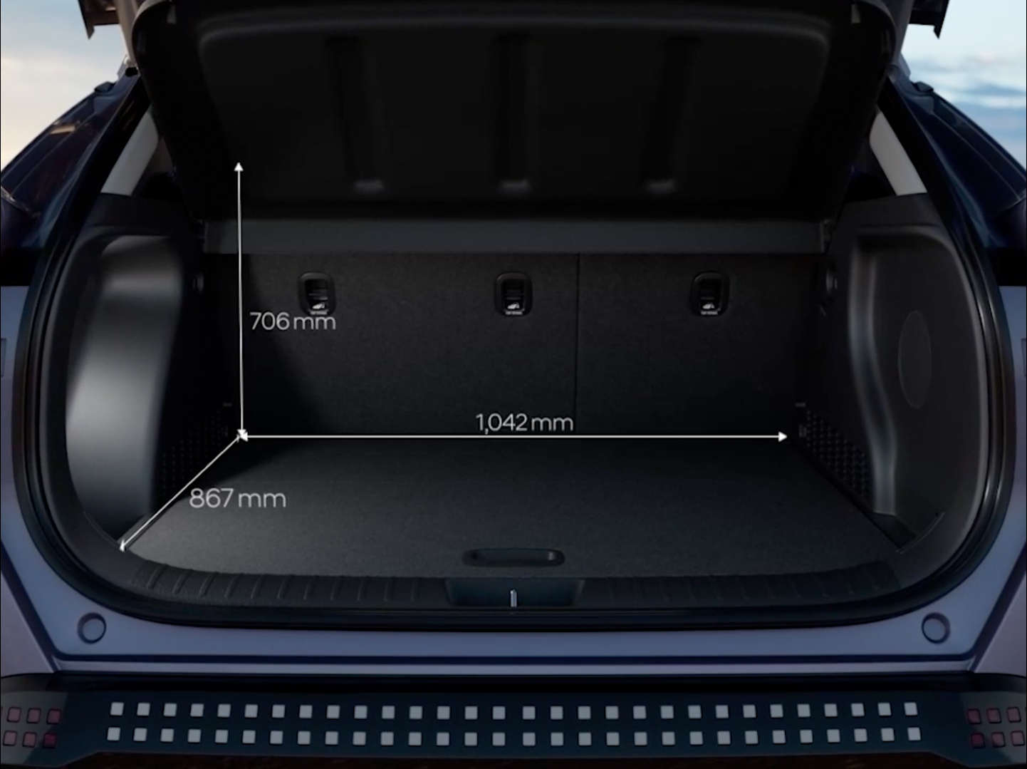The boot of Hyundai KONA with 466 litres of cargo space with the seats up.