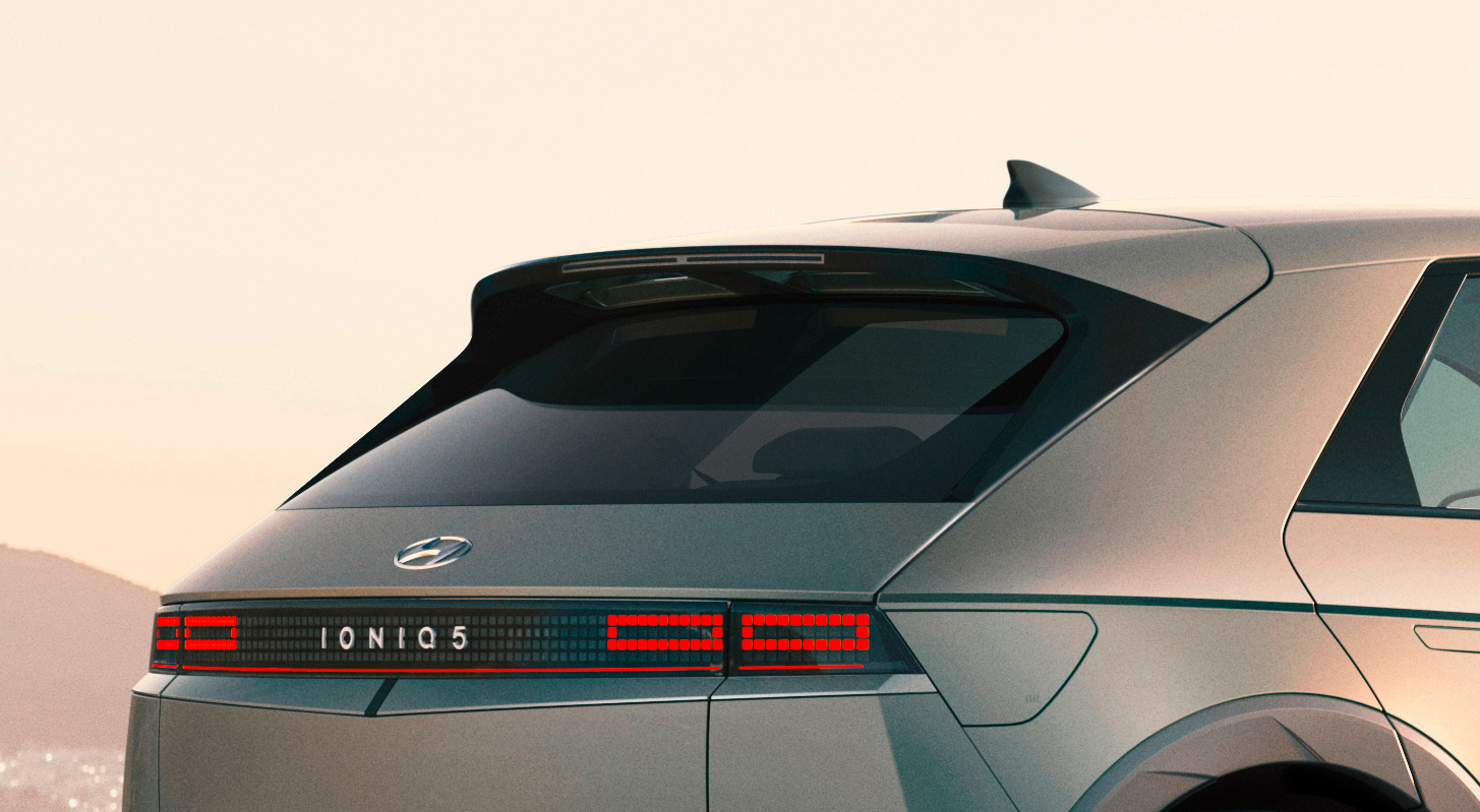 The sporty and aerodynamic spoiler of the Hyundai IONIQ 5 electric midsize CUV.